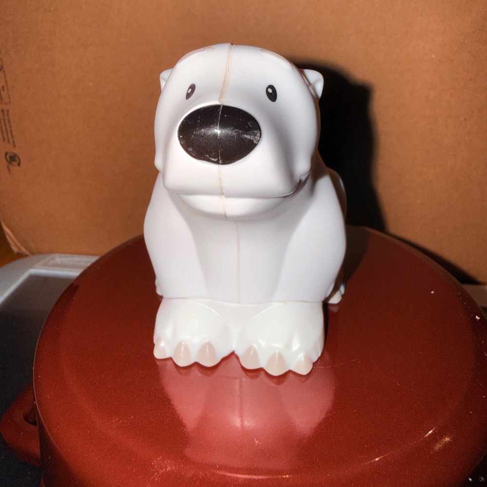Fisher Price Little People Polar Bear Kids Toy White Good Arctic